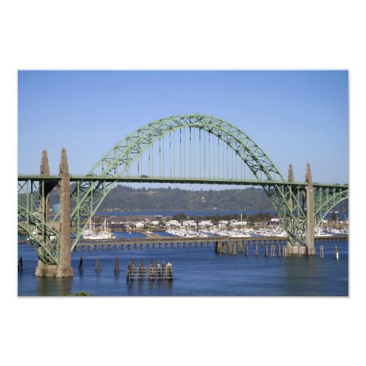 Yaquina Bay Bridge über die Yaquina Bay Fotodruck (Vorne)