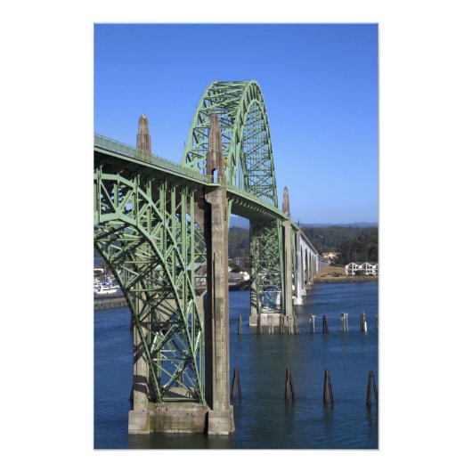 Yaquina Bay Bridge über die Yaquina Bay Fotodruck (Vorne)