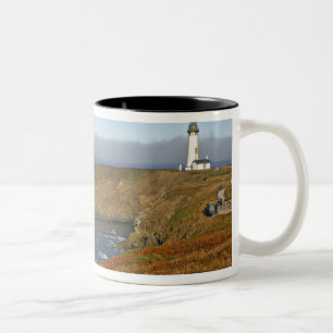 Yaquina Head Lighthouse in Newport Oregon Zweifarbige Tasse