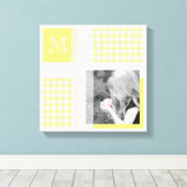 Yellow Add Your Foto Gingham Modern Monogram Leinwanddruck (Insitu (Holzboden))