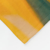 Yellow and blue apparel fleecedecke (Ecke)