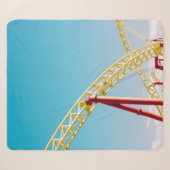 Yellow and red roller coaster under blue sky at da sherpadecke (Vorderseite (Horizontal))