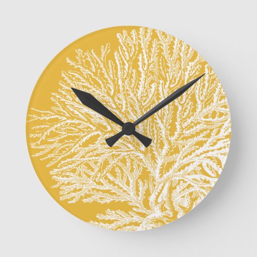 Yellow and White Coral Runde Wanduhr (Vorderseite)