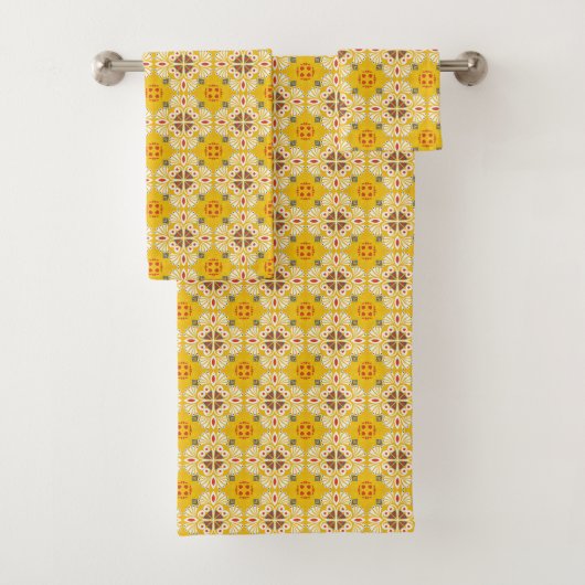 Yellow and white patterned floral badhandtuch set (Insitu)
