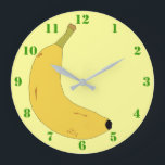 YELLOW BANANA IM POP ART STYLE MIT GRÜNEN ZAHLEN GROßE WANDUHR<br><div class="desc">Eine hellgelbe Uhr mit grünen Zahlen und eine digitale Abbildung einer tropischen Banane. Verfügbar in anderen Optionen. Besuchen Sie unseren Shop für weitere Wall Uhren und andere Zuhause Geschenke.</div>