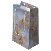 Yellow Birds Gift Bag Kleine Geschenktüte (Vorderseite Schrägansicht)