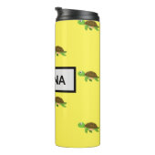 Yellow Black Modern Turtle Tumbler Thermosbecher (Nach rechts gedreht)
