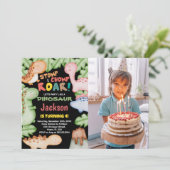 Yellow Blue Black Dinosaurier Geburtstag mit Foto Einladung (Stehend Vorderseite)