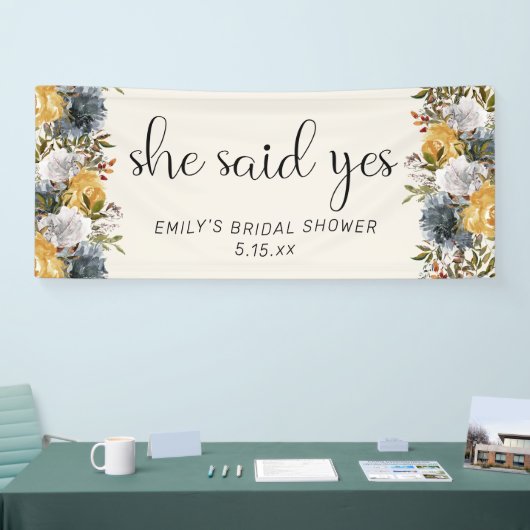 Yellow Blue Floral Sie sagte Yes Brautparty Banner (Messe)