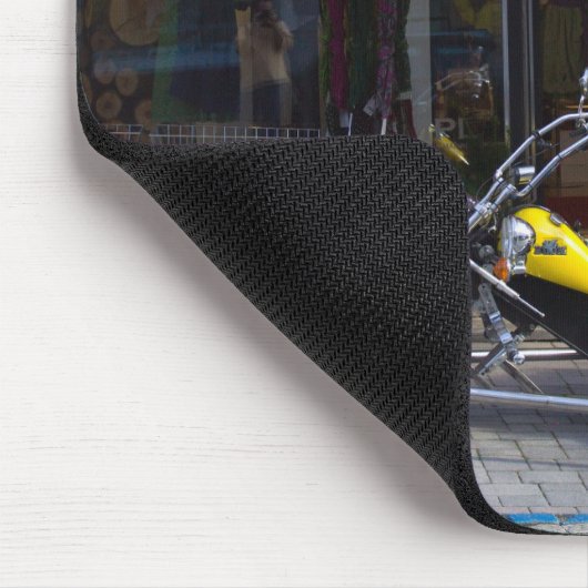 Yellow Boom Trike Mousepad (Ecke)