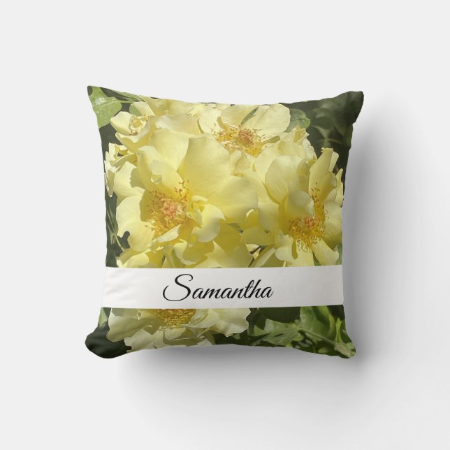 Yellow Botanical Flowers Kissen (Vorderseite)