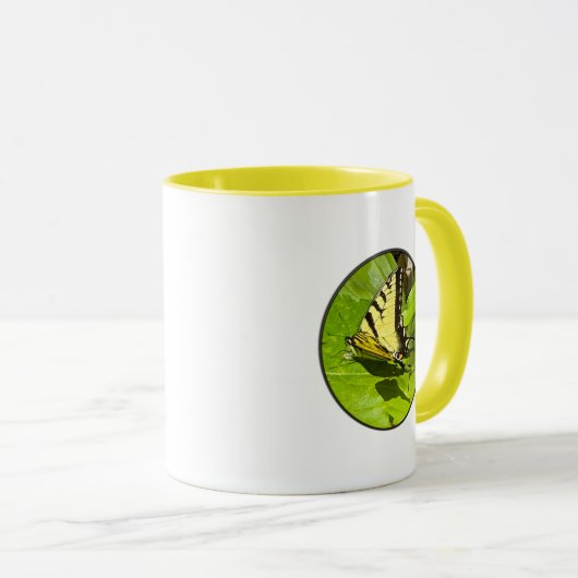 Yellow Butterfly Tasse (VorderseiteRechts)