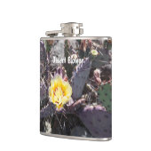 Yellow cactus flower in spring flachmann (Links)