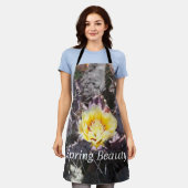 Yellow cactus flower in spring schürze (Getragen)