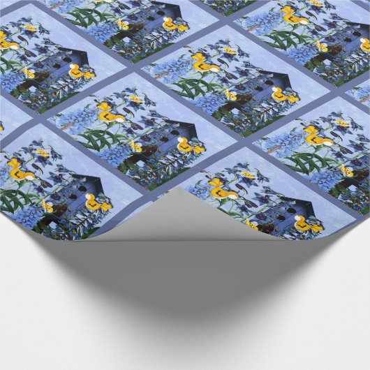 Yellow Canary and Larkspur Garden with Birdhouse Geschenkpapier (Ecke)