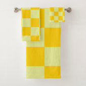 Yellow Checkered Gingham Pattern Badhandtuch Set (Insitu)