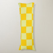 Yellow Checkered Gingham Pattern Seitenschläferkissen (Vorderseite Vertikal)