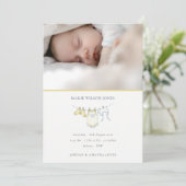 Yellow Clothesline Foto Baby Birth Ankündigung (Stehend Vorderseite)