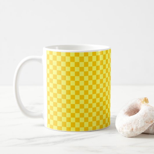 Yellow Combination Checkerboard von ShirleyTaylor Kaffeetasse (Mit Donut)