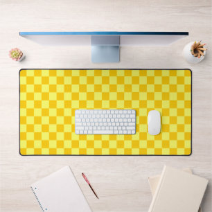Yellow Combination Checkerboard von ShirleyTaylor Schreibtischunterlage