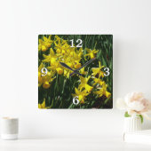Yellow Daffodien I Cheery Spring Blumen Quadratische Wanduhr (Zuhause)