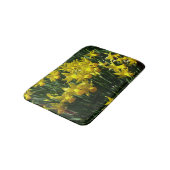 Yellow Daffodils I Cheery Spring Flowers Badematte (Schrägansicht)