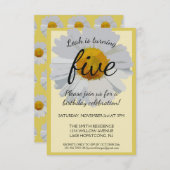 Yellow Daisy Birthday Einladung (Vorne/Hinten)