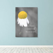 Yellow Daisy Blume Leinwanddruck (Insitu (Holzboden))