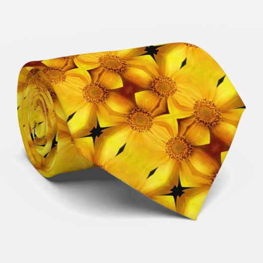 Yellow Daisy Flower Petals And Center Pattern Krawatte (Gerollt)