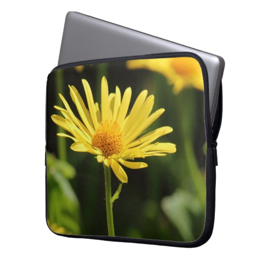 Yellow Daisy Laptopschutzhülle (Vorderseite Links)