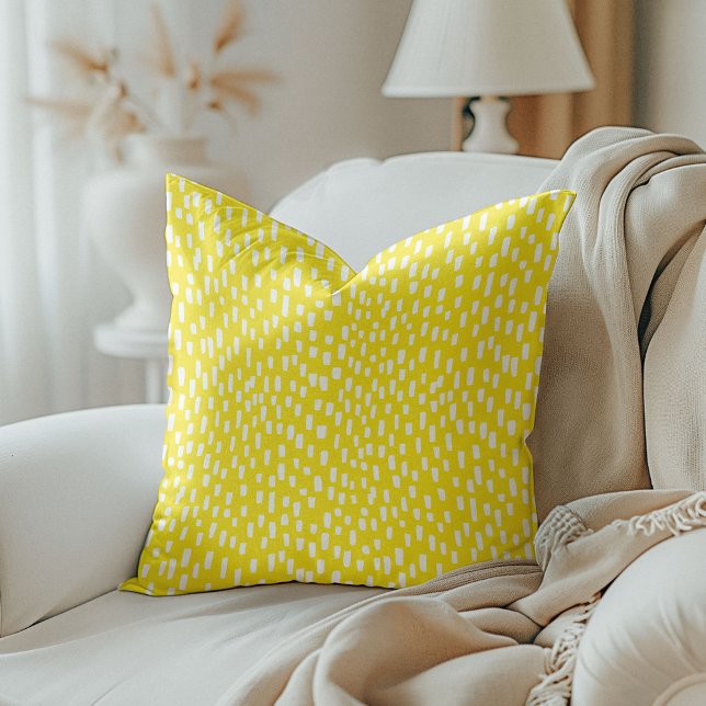 Yellow Dashely Bright Kissen (Dashingly bright yellow square throw pillow)
