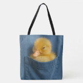 Yellow Duckling In a Blue T-shirt Pocket Tasche (Vorderseite)