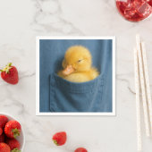 Yellow Duckling In a T-shirt Pocket Serviette (Beispiel)