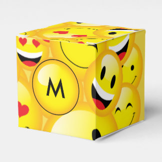 Yellow Emoji Party Emoticon Faces Pattern Geschenkschachtel