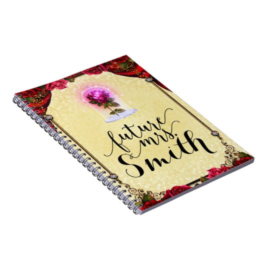 Yellow Enchanted Storybook Rote Rose Future Mrs. Notizblock (Rechte Seite)