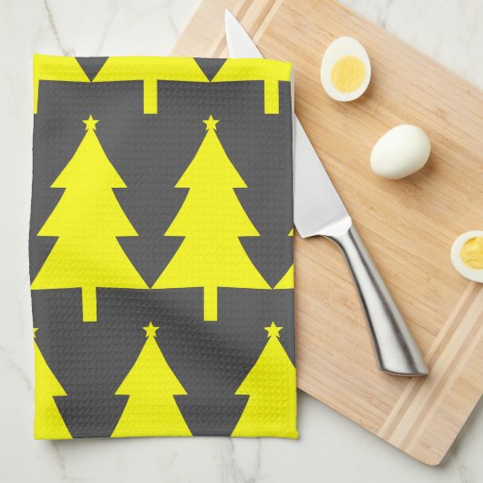 Yellow Fier Christmas Trees Pattern Geschirrtuch (Viertel Falte)