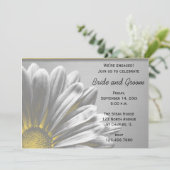 Yellow Floral Highlights Engagement Party Einladung (Stehend Vorderseite)