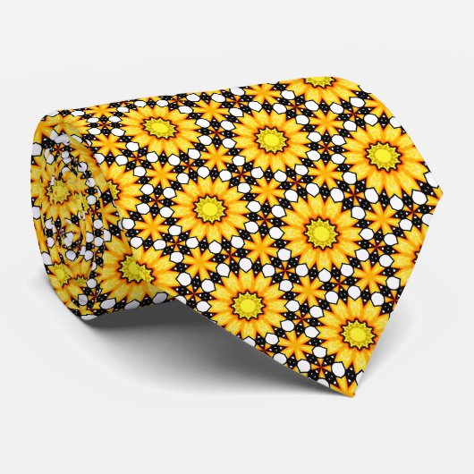 Yellow Floral Krawatte (Gerollt)