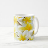Yellow Frangipani Bouquet, Kaffeetasse (VorderseiteRechts)