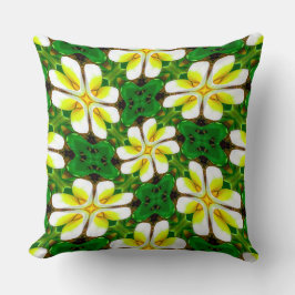 Yellow Frangipani Pattern Kissen