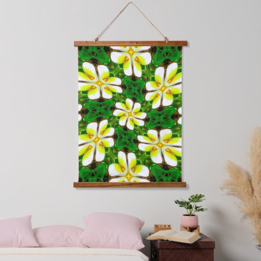 Yellow Frangipani Pattern Wandteppich Mit Holzrahmen (Schlafzimmer)