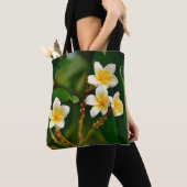 Yellow Frangipani Tasche (Von Nahem)