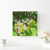 Yellow Frangipani Tree, Quadratische Wanduhr (Zuhause)