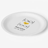 Yellow Geeky Glasses Paper Tellers Pappteller (Schrägansicht)