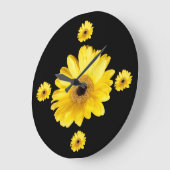 Yellow Gerber Daisy Fotografs Große Wanduhr (Winkel)