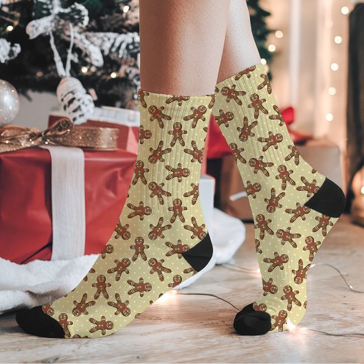 Yellow Gingerbrot Man Polka Dot Christmas Socken