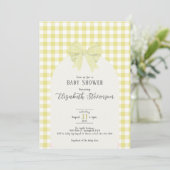 Yellow Gingham Bow Gender Neutral Baby Shower Einladung (Stehend Vorderseite)