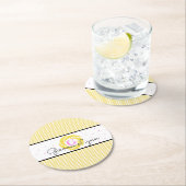 Yellow Gingham Mit Monogramm Runder Pappuntersetzer (Vor Ort)