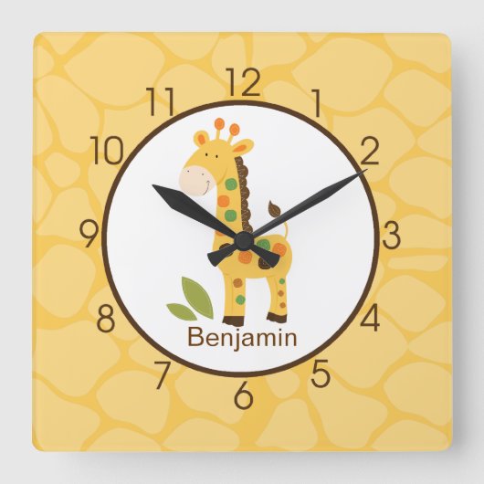 Yellow Giraffe Print Personalized Nursery Clock Quadratische Wanduhr (Vorderseite)