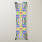 Yellow Green Blue Lila Geometric Seitenschläferkissen (Vorderseite Vertikal)